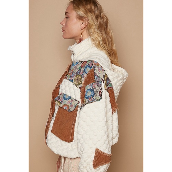 POL Cream Quilted Mock Neck Jacket with Floral Jacquard Contrast - Picture 5 of 9